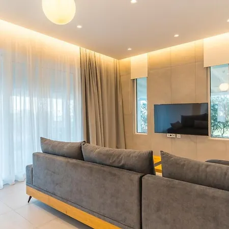Apartamento Beachfront Lux Dhrámia
